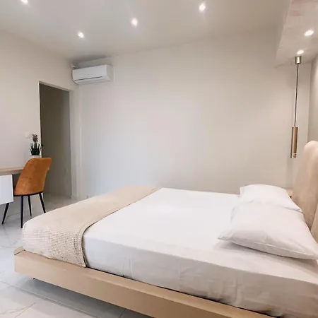 La Perla Apartment *